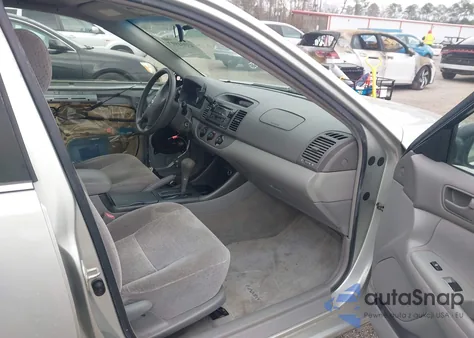 2003 Toyota Camry Le из США, поврежденный, VIN JTDBE32K730219519